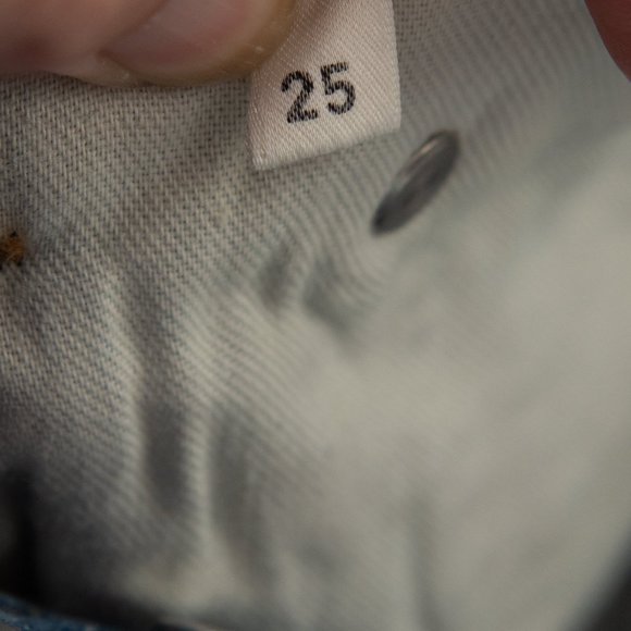 Reformation Winona Jeans Slim Cigarette Mid Rise Denim Distressed Blue Size 25 - Picture 4 of 8